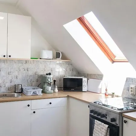 Appartamento Telihold Apartman *
