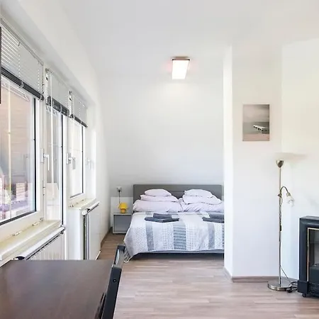 Telihold Apartman Appartamento