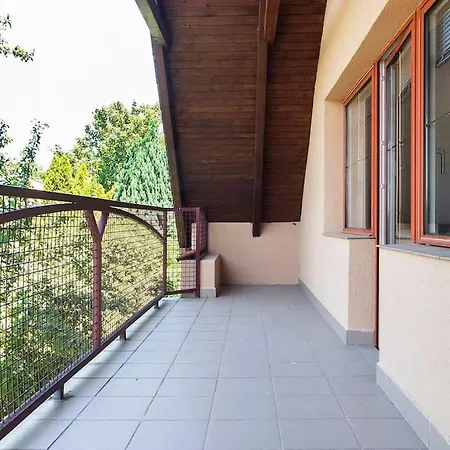Appartamento Telihold Apartman *