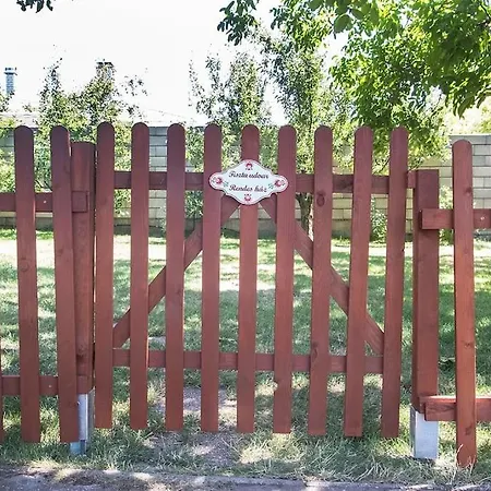 Appartamento Telihold Apartman Velence